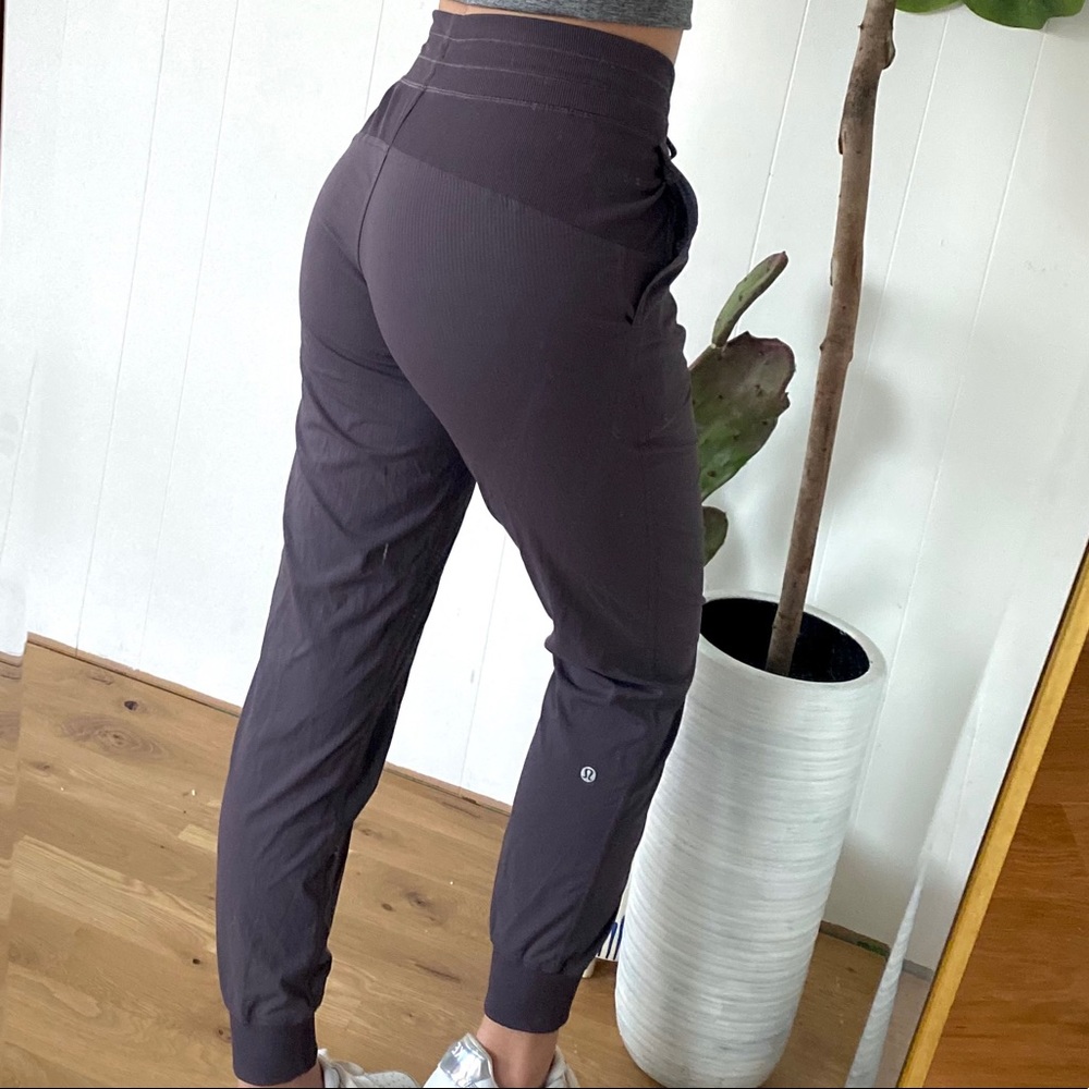 Lululemon Dance Studio Joggers Size 4 dark purple